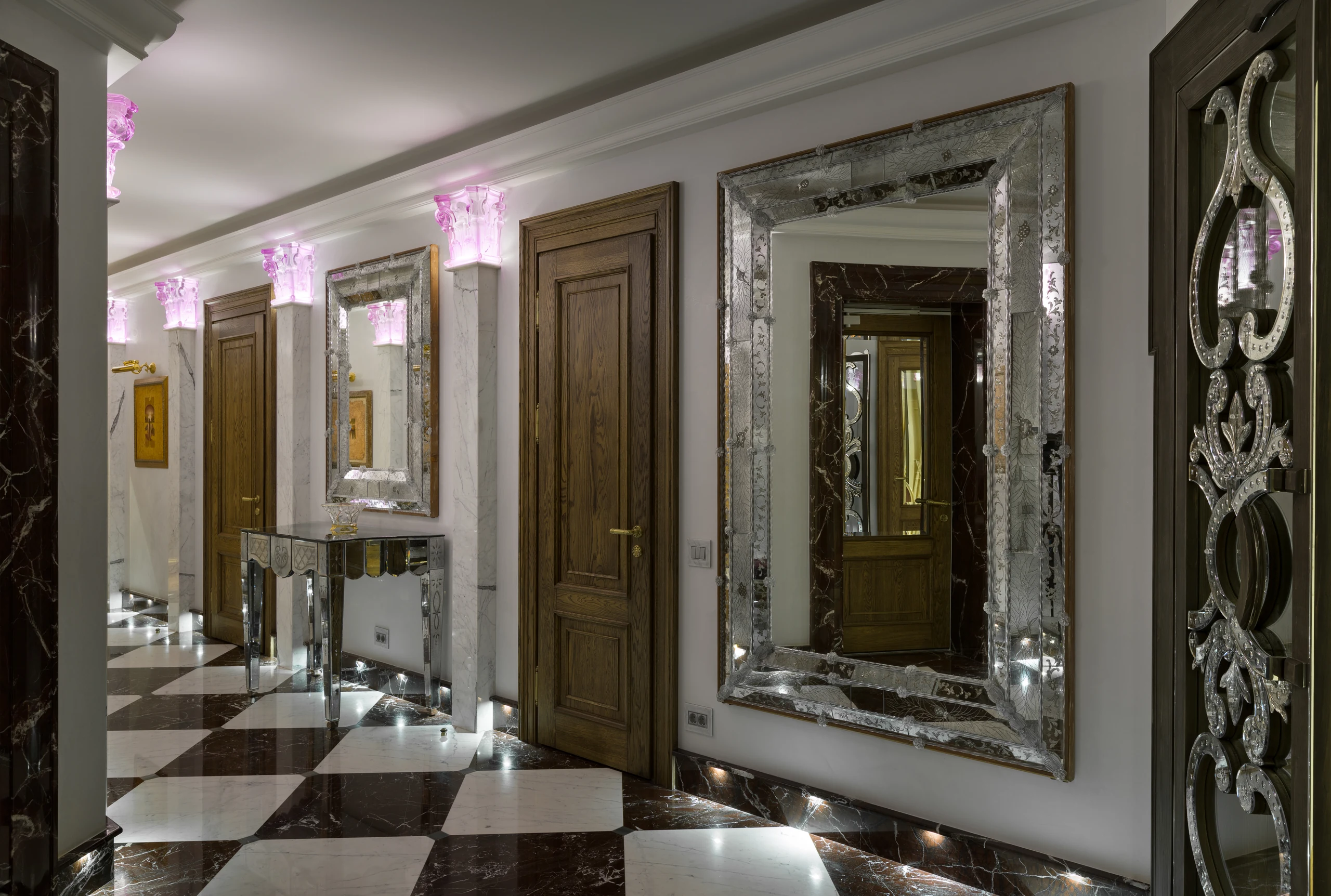 Столярні вироби, Riviera Villas